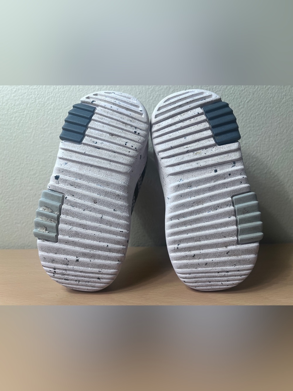 Adidas Baby Racer TR 2.0 H04462 Running Grey Shoes Size 5K (5) - Picture 3 of 11